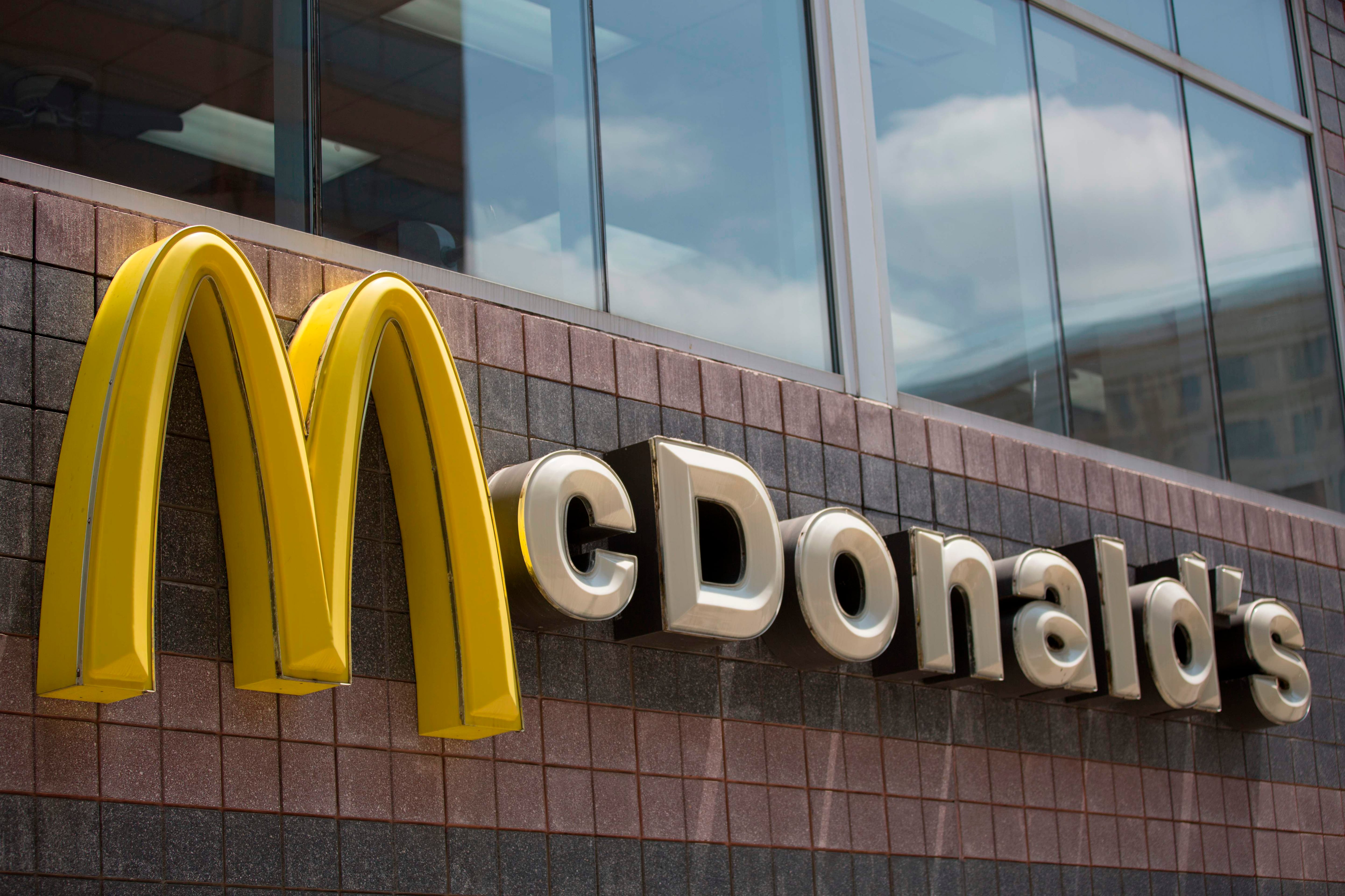 McDonald’s multado por tener más de 300 menores trabajando ilegalmente