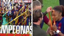 Jugadoras del Barcelona indignadas al tener que colocarse sus propias medallas de campeonas