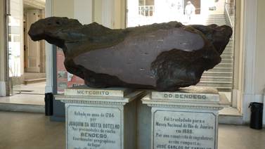 ¿Por qué el meteorito de Bendegó ‘sobrevivió’ al incendio del Museo Nacional de Brasil?