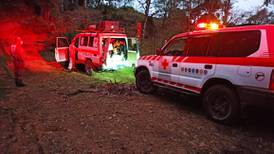 Cruz Roja ubicó a cinco adultos y dos menores que se perdieron en sendero por cuatro horas