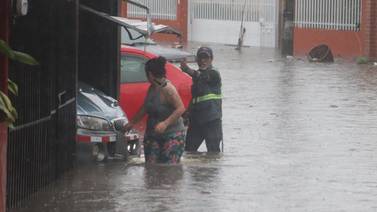 Inundaciones, rayos y lluvias de este año motivan cobros por ¢140 millones en pólizas del INS