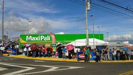 Walmart abrirá 1.500 puestos para Palí y Maxipalí por cambios en tiendas
