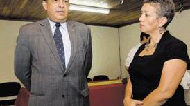Viceministra Carmen Muñoz dejó de recibir plus ilegal y ahora cobra dietas