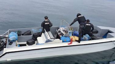 Guardacostas busca donar a pescadores 400 lanchas decomisadas al narco