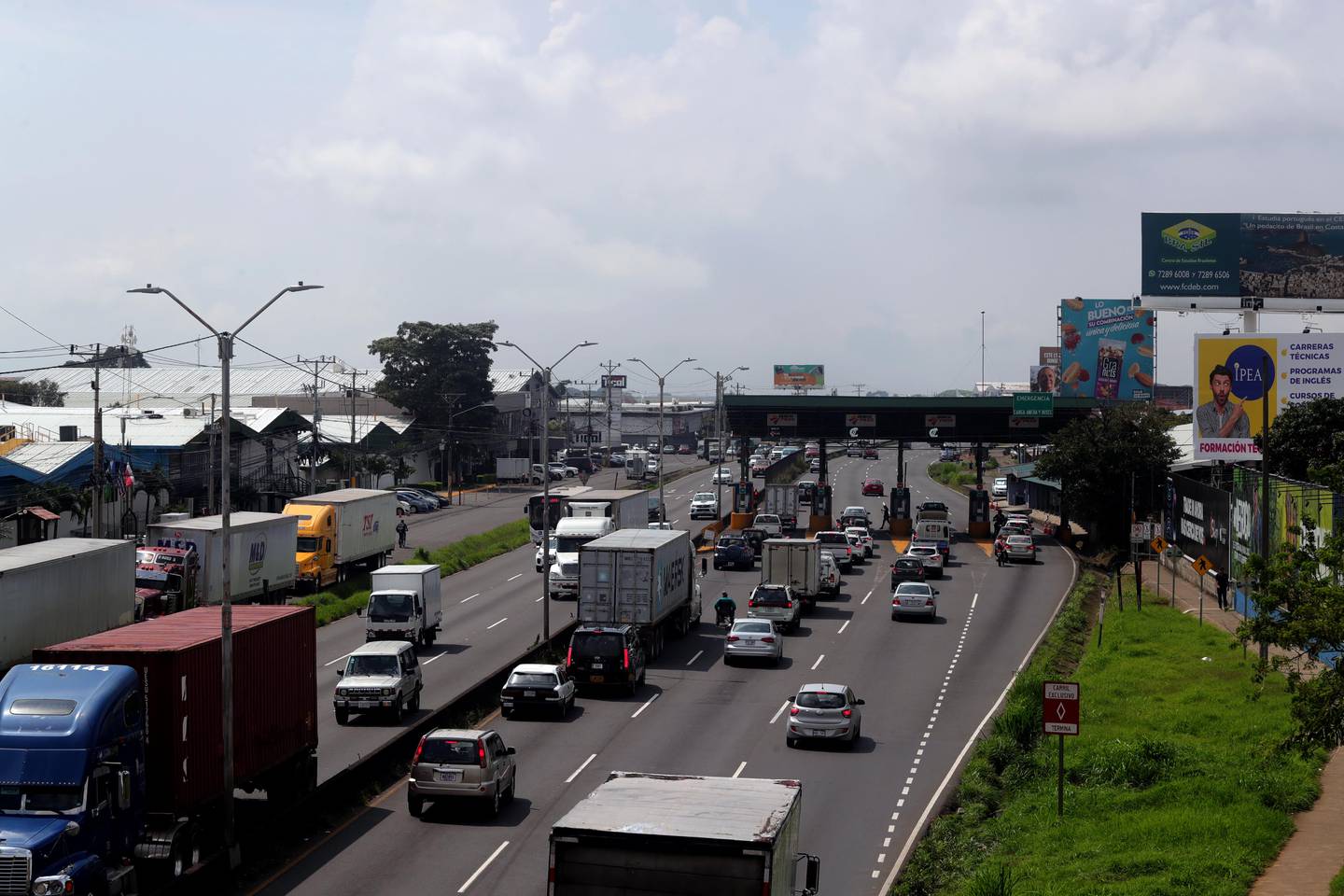 20/11/2023 Ruta 1 San José Alajuela, el Peaje y el puente en Alajuela. Foto Alonso Tenorio