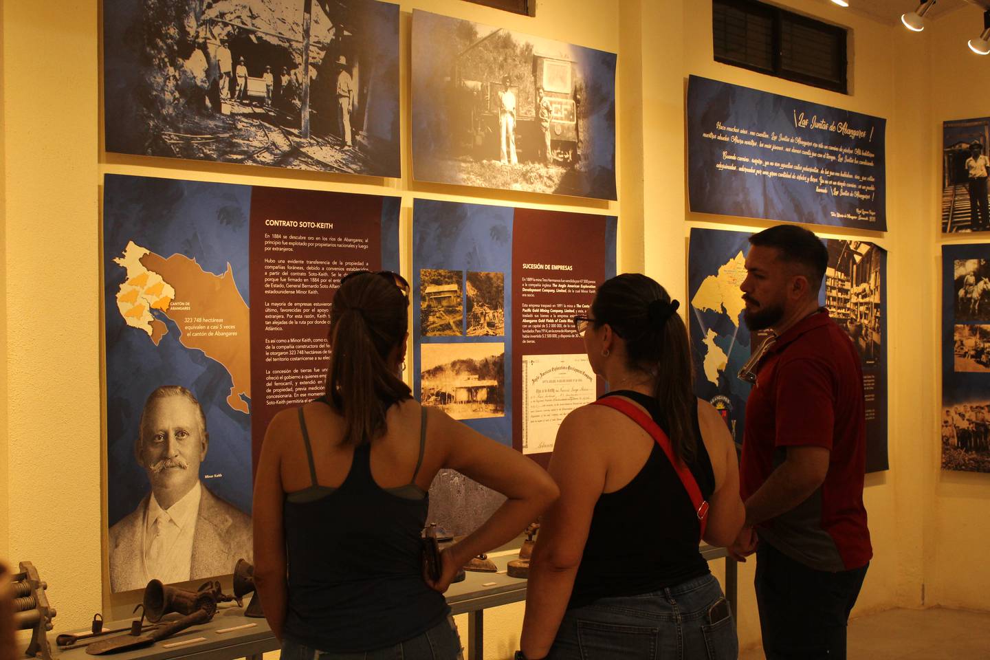 En el interior del Ecomuseo se puede indagar sobre la historia de la actividad minera en Abangares, desde 1884 hasta la actualidad.