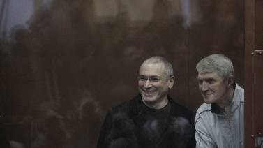 Rusia se sacude  críticas por caso Jodorkovski