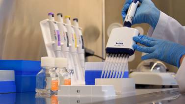 Laboratorio de UCR ofrece prueba a mujeres para medir riesgo de padecer cáncer de cérvix