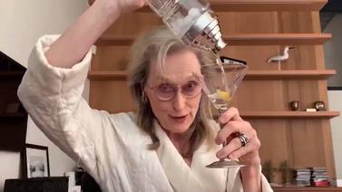 (Video) Meryl Streep ‘se pega la fiesta’ junto a dos amigas en homenaje a Stephen Sondheim