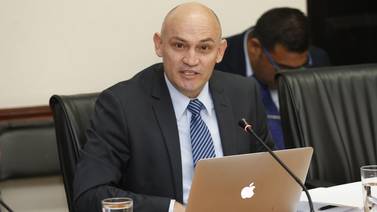 Gobierno de Solís separó a funcionario que señaló ‘pecado original’ en presupuesto del 2018