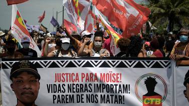 Manifestantes piden justicia por congoleño asesinado en Río de Janeiro