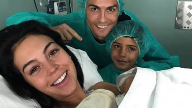 Cristiano  Ronaldo anunció el nacimiento de su nueva hija