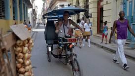 Rusia reanudará vuelos regulares a Cuba y planea inversiones en hotelería
