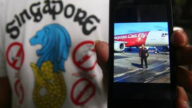 Avión de AirAsia continúa desaparecido, confirmó Ministerio de Transportes de Indonesia