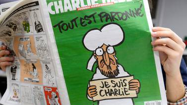 ‘Charlie Hebdo’ sigue siendo irreverente, pero sus blancos de burla son otros