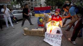 Nicolás Maduro fortalece vínculo con los militares ante  presiones de la oposición