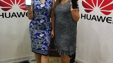 Huawei presentó su P10 Selfie