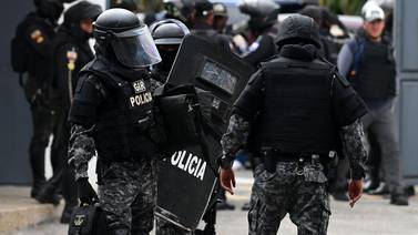 Policía de Ecuador realizó 70 capturas por ‘actos terroristas’ durante operativos nocturnos