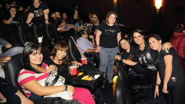 Exhibidores de cine “evalúan” bajar precio a los boletos