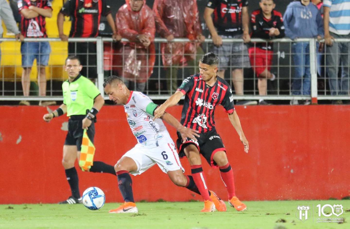 Nicolás Azofeifa debutó el miércoles con Alajuelense. Fotografía: Rubén Murillo / Prensa LDA