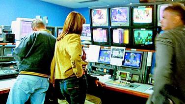 Gobierno asume como  accionista minoritario de televisión opositora