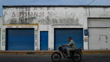 Ni el pueblo natal de Hugo Chávez escapa a la crisis en Venezuela