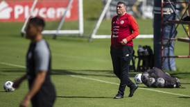 Luis Suárez explica la ausencia de Cristian Gamboa en Selección Nacional
