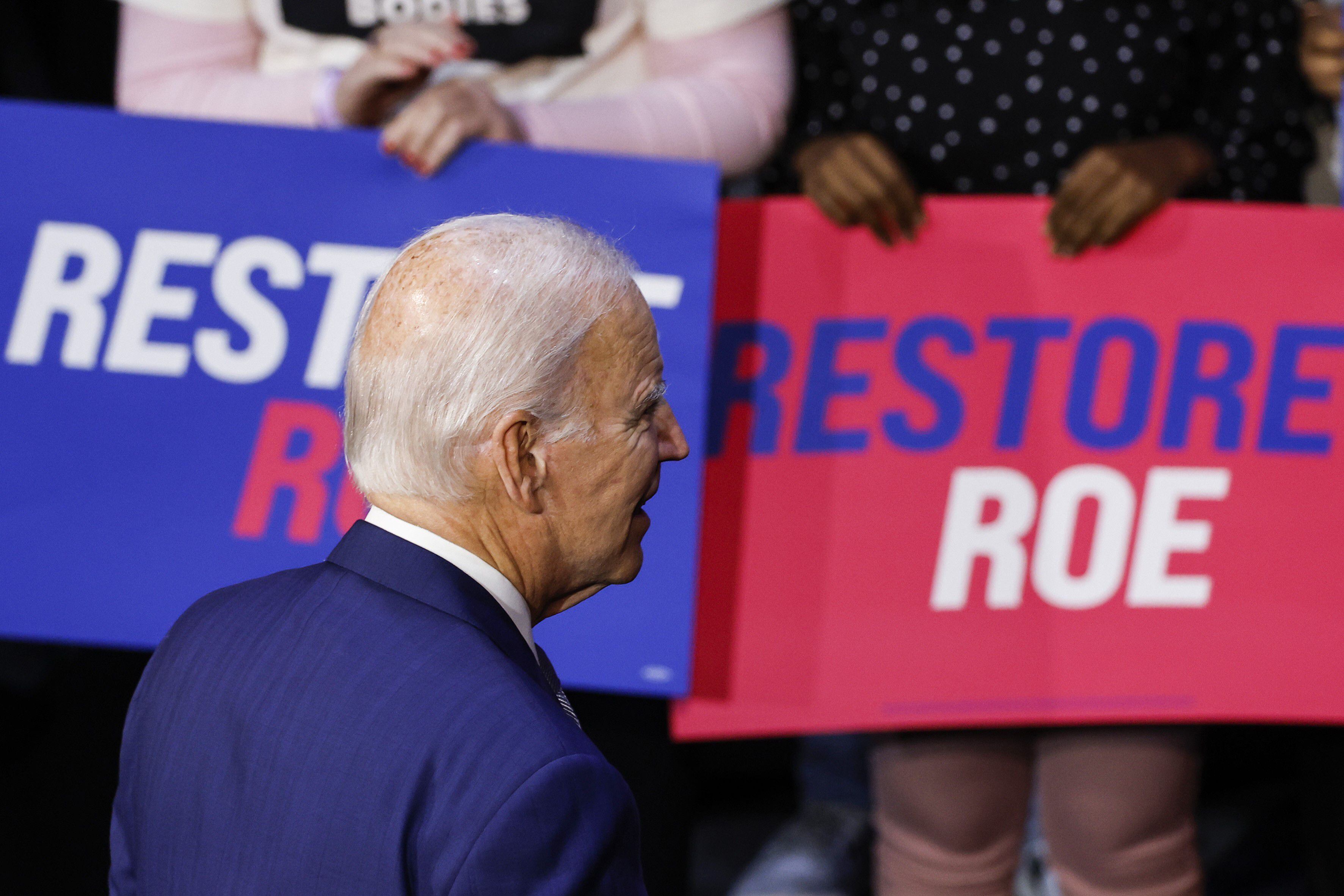 El presidente de los Estados Unidos, Joe Biden, habla en un evento del Comité Nacional Demócrata en el Teatro Howard el 18 de octubre de 2022 en Washington, DC. (Foto: Anna Moneymaker/Getty Images/AFP)