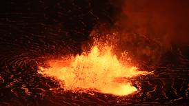 Volcán Kilauea entra en erupción en Hawái