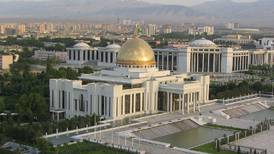 Turkmenistán derrocha elegancia con sus edificios de mármol blanco