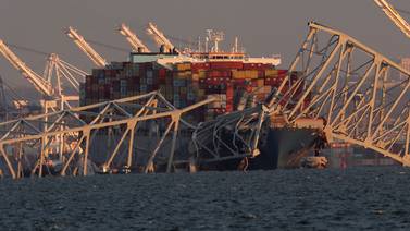 Demandan empresas propietarias del barco que colapsó puente en Baltimore 