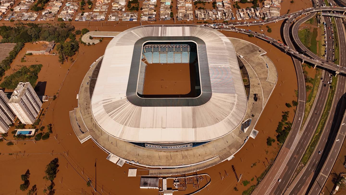 Vista aérea del estadio Arena do Gremio del equipo brasileño de fútbol Gremio en Porto Alegre, estado de Rio Grande do Sul, Brasil.