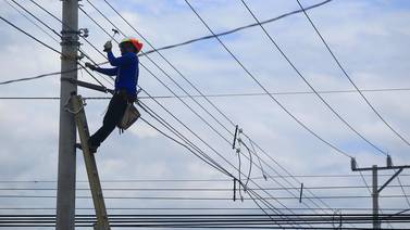 Apagones en Panamá y Nicaragua dejan sin electricidad a varias regiones de Costa Rica
