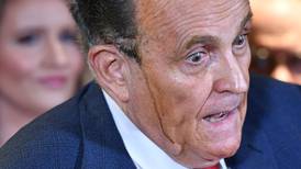 Suspenden permiso de Rudy Giuliani para ejercer como abogado en Nueva York