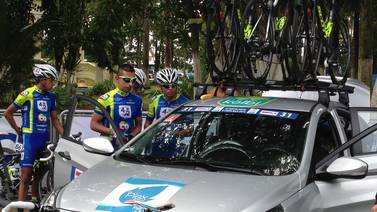 Edson Calderón se asustó por golpe en la cabeza tras caída en la Vuelta a Costa Rica