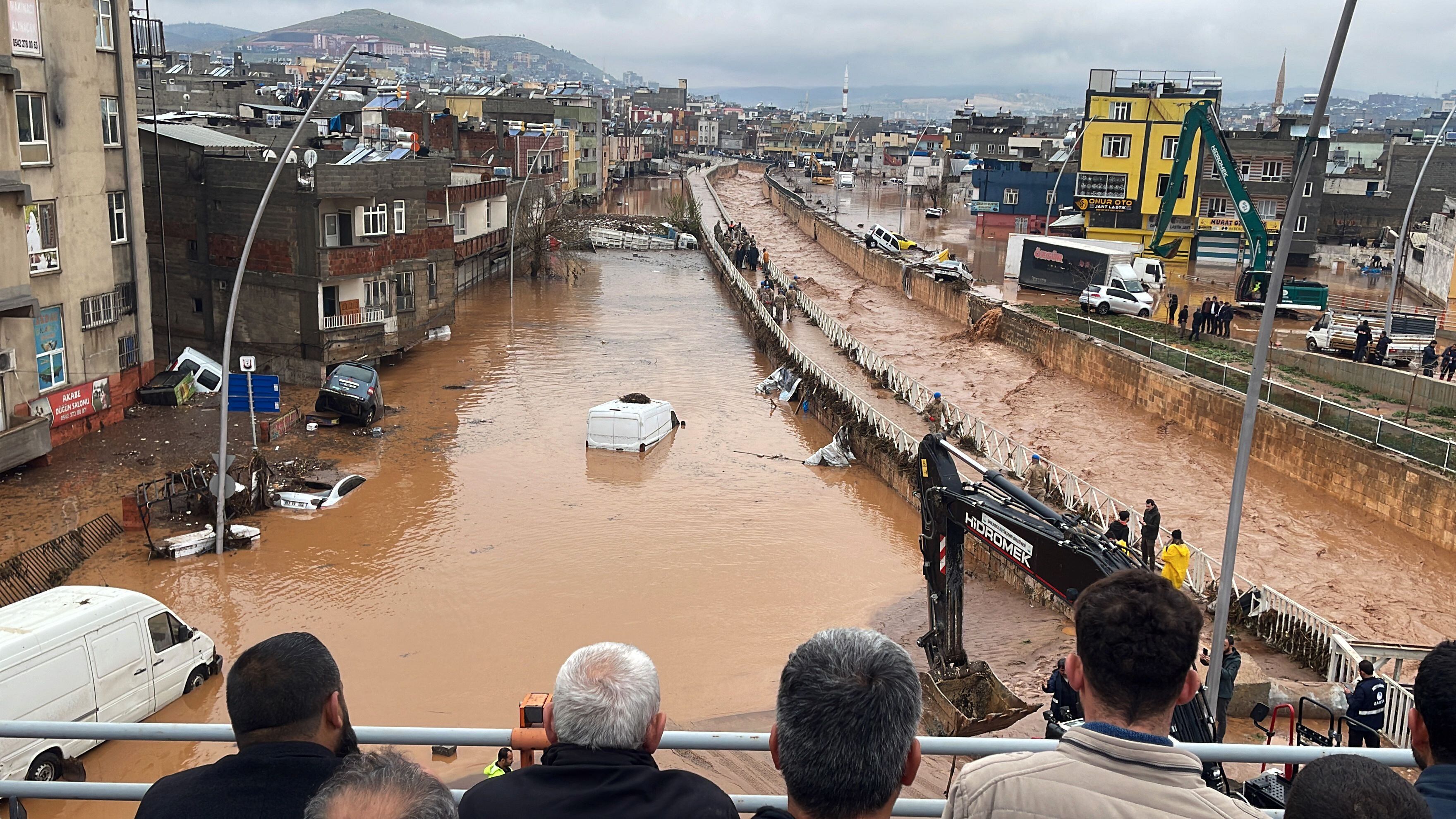 Turquía vuelve a sufrir: 14 muertos por inundaciones en la misma zona del trágico terremoto