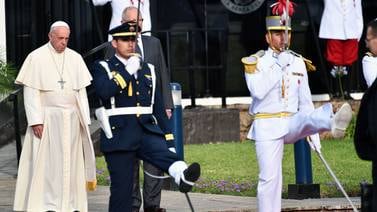 Perú tributa una cálida bienvenida al papa Francisco