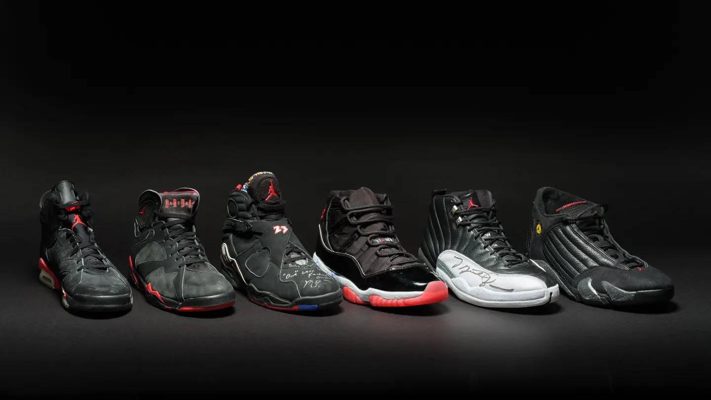 Seis pares de zapatos Nike Air Jordan fueron subastados por $8 millones, según la casa de subastas Sotheby's. Fotografía: Sotheby's
