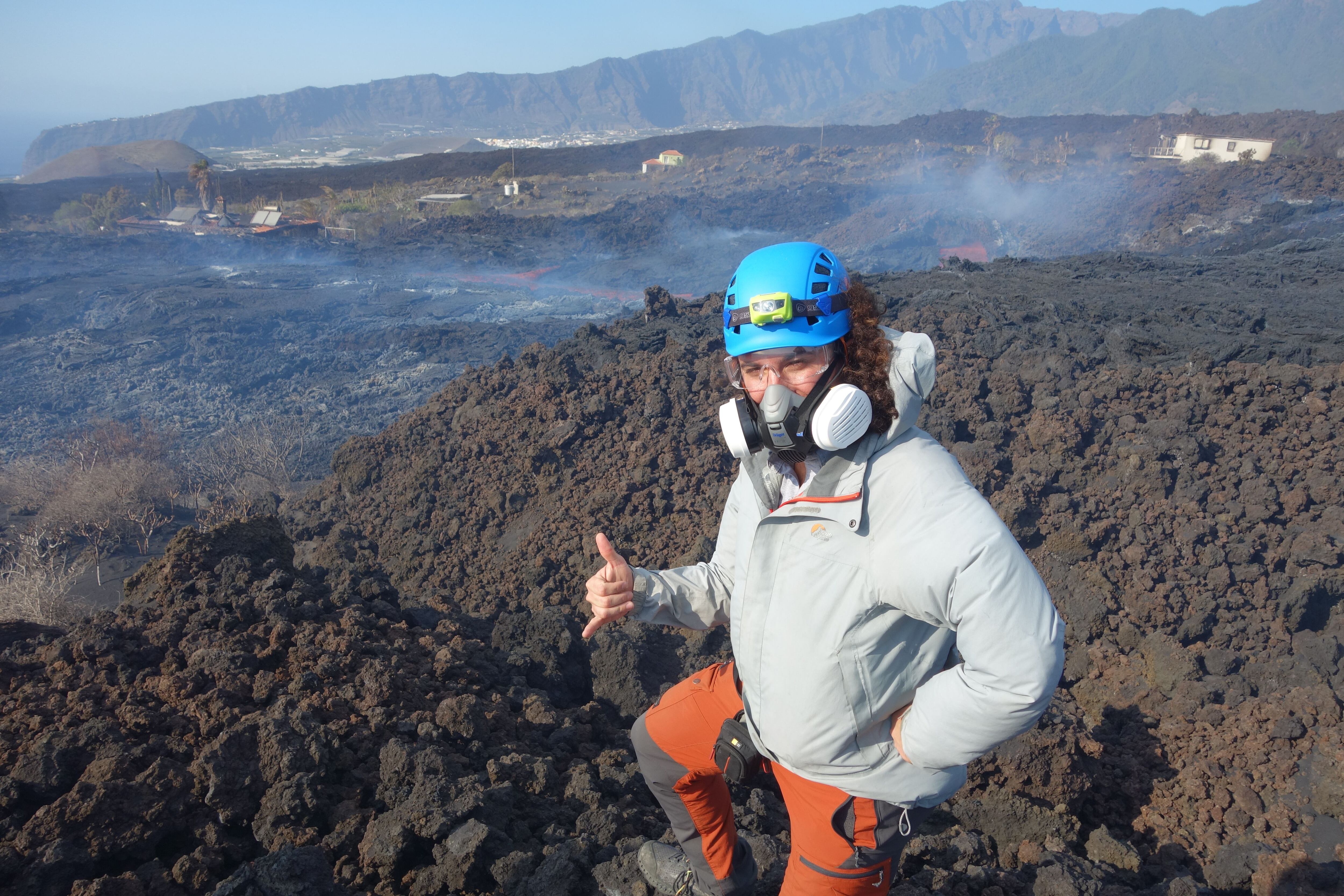 En el 2020 el vulcanólogo tico Gino González estudió la erupción de La Palma en las Islas Canarias.