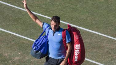 Roger Federer cae ante Haas en su retorno a las canchas