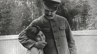 ¿Qué implica ser la hija de Iósif Stalin?