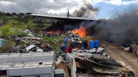 Incendio consume recicladora en Alajuela