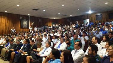 Autoridades de la CCSS y Hospital México inician conversación para buscar soluciones a crisis en servicios médicos 