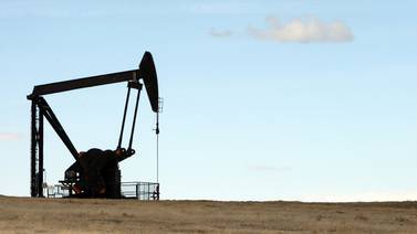 Petróleo de Texas se desploma y alcanza precio más bajo desde 2003