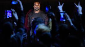 Kanye West dice que debe $53 millones y detiene descargas de su disco