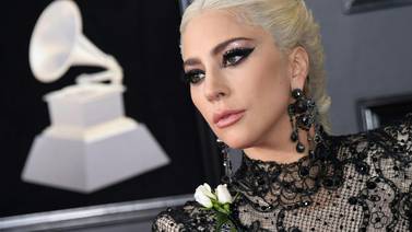 Fanático intentó ingresar a casa de Lady Gaga para darle flores: así terminó su atrevimiento
