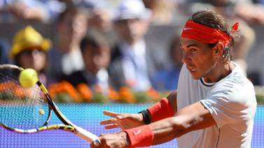 Rafael Nadal sufre ante David Ferrer pero avanza a semifinales en Madrid