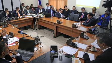 Diputados reprueban gasto de Presupuesto Nacional del 2015