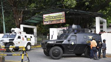 Detenidos 27 militares en Venezuela tras fallida rebelión en la Guardia Nacional