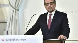 Presidente de Austria nombra a nuevo canciller y trata de aliviar la crisis de gobierno